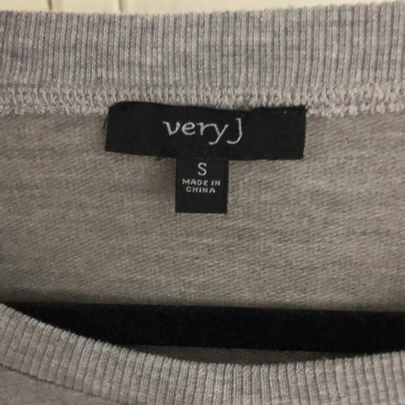 Gray adjustable tie sides sweater - Picture 4 of 4